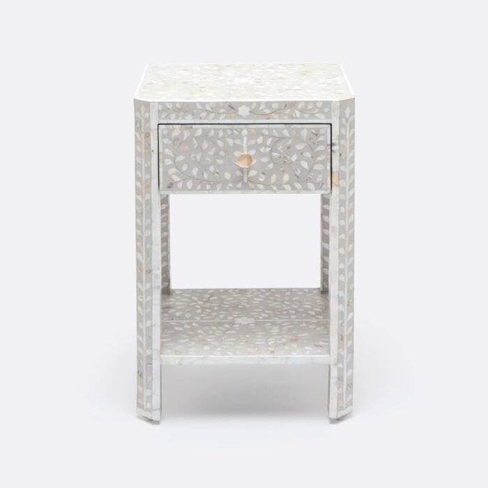 Hessa Shell Nightstand